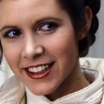 cliomakeup-star-wars-7-cast-attore-attrice-principessa-leila-generale-leia-carrie-fisher-capelli-696×763