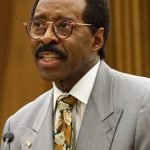 Johnnie Cochran Laterale