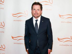 Michael J. Fox oggi, segnato dalla malattia degenerativa: Morbo di Parkinson