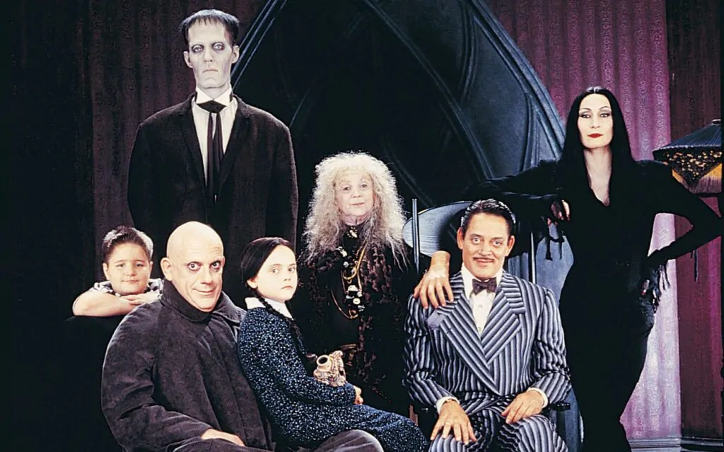 Famiglia Addams personaggi: tutte le curiosità che non sapevi - Fashion  Times