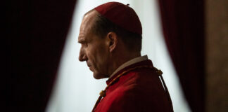 conclave, recensione, ralph fiennes