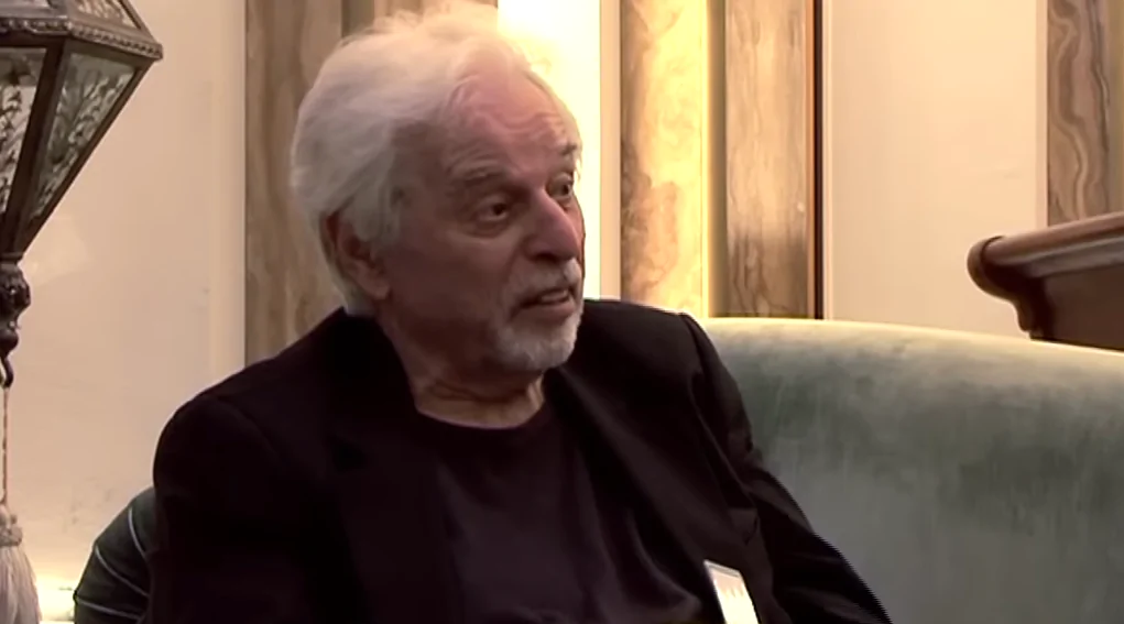 Conversazione con Alejandro Jodorowsky 00 03 09.png