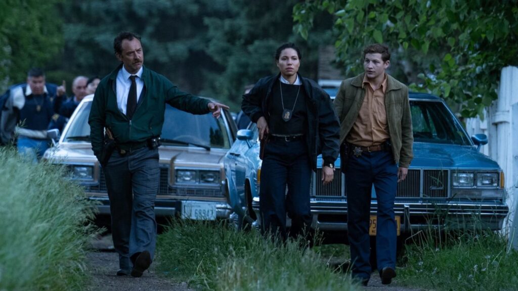 tye sheridan jude law and jurnee smollett play fbi agents in the order 1