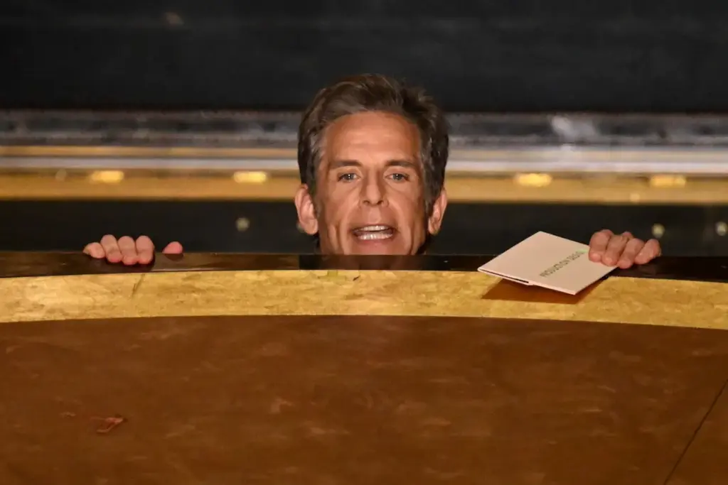 ben stiller oscars 2025 floor malfunction bit