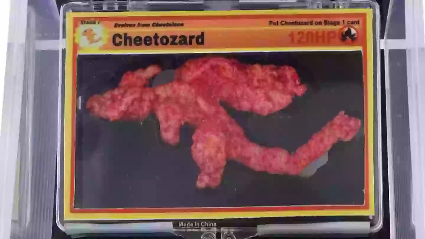 Cheeto a forma di Charizard venduto all’asta: ecco a quanto